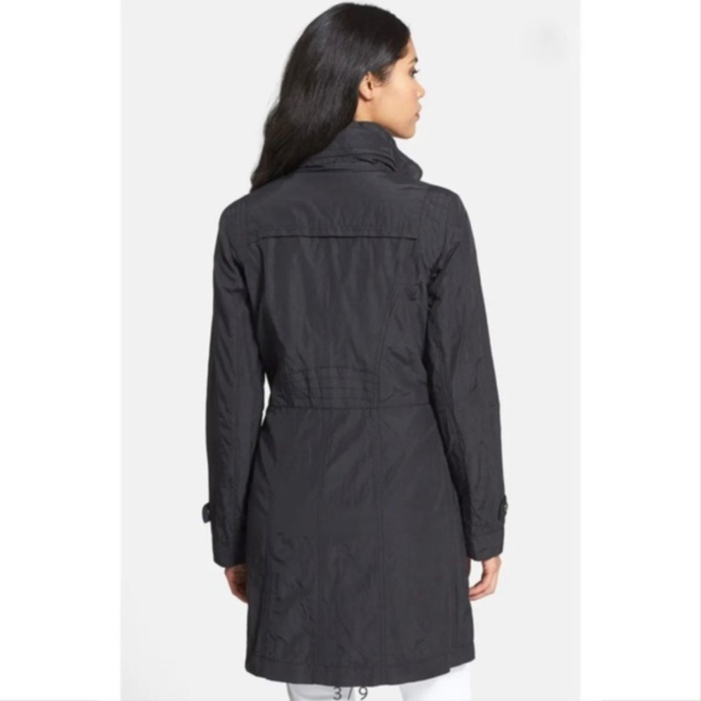 Cole Haan packable rain jacket - Picture 7 of 8
